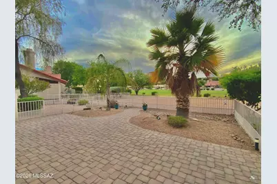 8665 N Johnny Miller Drive, Tucson, AZ 85742 - Photo 1