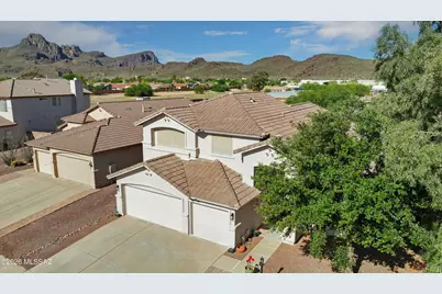 9175 N Sugar Foot Drive, Tucson, AZ 85743 - Photo 1