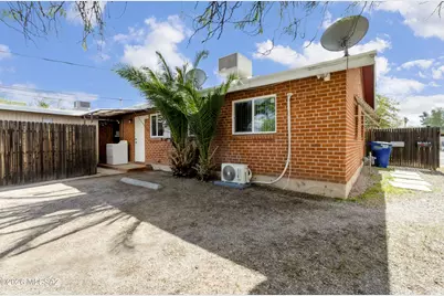 1345 E Grant Road #1, Tucson, AZ 85719 - Photo 1