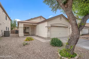 8976 E Orchid Vine Dr, Tucson, AZ 85747 - Photo 1