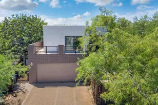 1240 E Blacklidge Dr, Tucson, AZ 85719 - Photo 1