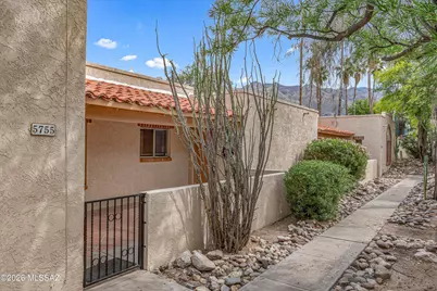 5755 N Camino Esplendora, Tucson, AZ 85718 - Photo 1