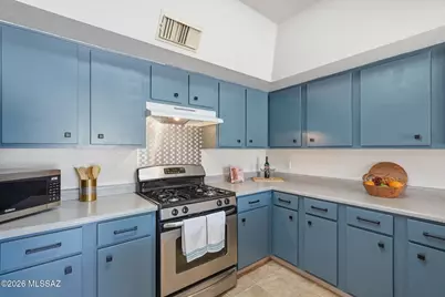 1569 N Paseo La Tinaja, Green Valley, AZ 85614 - Photo 1