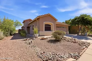 10490 E Oakbrook St, Tucson, AZ 85747 - Photo 1