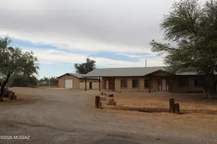 16860 W Elk Trail, Marana, AZ 85653 - Photo 1