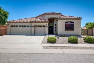 7405 S Silky Willow Dr, Tucson, AZ 85747 - Photo 1