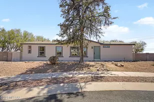 6587 W Golden Rain Dr, Tucson, AZ 85757 - Photo 1