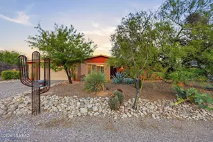 10280 E Rio Vista Pl, Tucson, AZ 85749 - Photo 1