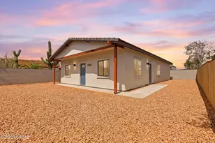 1138 N 13th Ave, Tucson, AZ 85705 - Photo 1