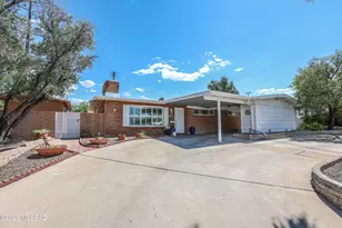 7050 E Elbow Bay Dr, Tucson, AZ 85710 - Photo 1