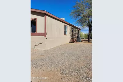 9800 W Picture Rocks Road #B, Tucson, AZ 85743 - Photo 1