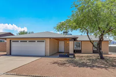 4571 W Lynn Circle, Tucson, AZ 85741 - Photo 1
