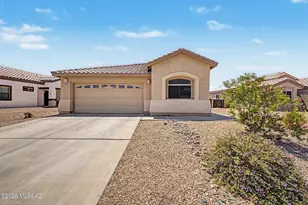 12717 N Fallen Fence Ln, Marana, AZ 85653 - Photo 1