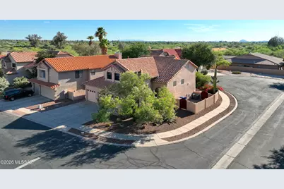2425 N Diamond Lake Drive, Tucson, AZ 85749 - Photo 1
