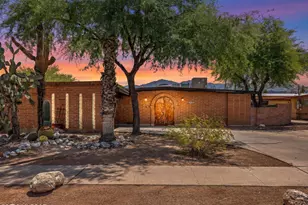 633 S Desert Steppes Dr, Tucson, AZ 85710 - Photo 1