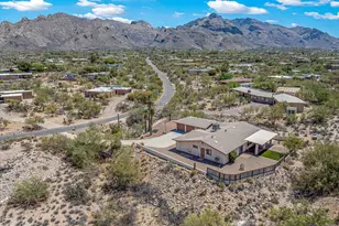 6902 N Camino de las Candelas, Tucson, AZ 85718 - Photo 1