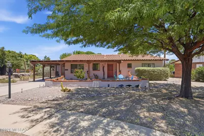 125 E Los Arcos, Green Valley, AZ 85614 - Photo 1