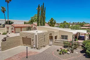 970 W Camino Sagasta, Green Valley, AZ 85622 - Photo 1