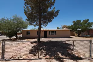 672 W Calle Sevilla, Tucson, AZ 85756 - Photo 1