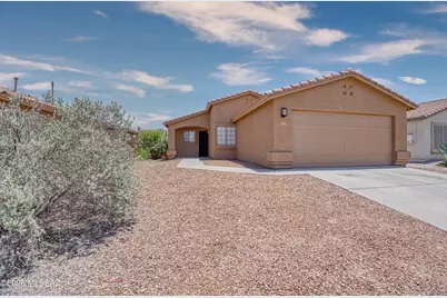 7992 N Siskiyou Drive, Tucson, AZ 85743 - Photo 1