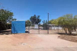 2703 E Grant Rd, Tucson, AZ 85716 - Photo 1