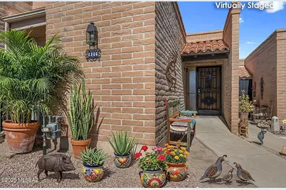 1344 W Desert Hills Drive, Green Valley, AZ 85622 - Photo 1