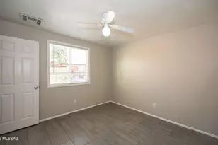 810 E Linden St, Tucson, AZ 85719 - Photo 1