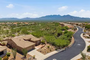 2250 W Calle Casas Lindas, Green Valley, AZ 85622 - Photo 1