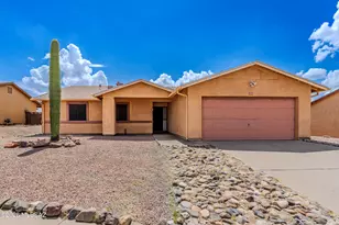 6889 N De Chelly Loop, Tucson, AZ 85741 - Photo 1