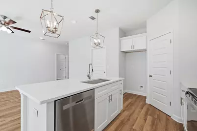 6134 Clover Street, Crestview, FL 32539 - Photo 10