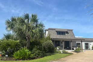 731 Sailfish Dr, Fort Walton Beach, FL 32548 - Photo 1