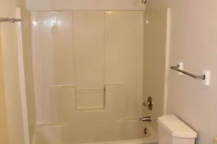 305 Ashley Dr, Crestview, FL 32536 - Photo 10