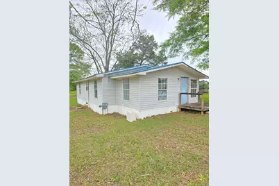 8094 Highway 393, Laurel Hill, FL 32567 - Photo 2