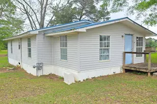 8094 Hwy 393, Laurel Hill, FL 32567 - Photo 2