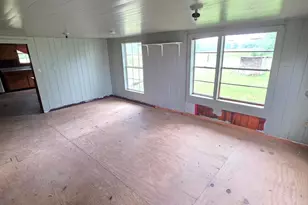 8094 Hwy 393, Laurel Hill, FL 32567 - Photo 4