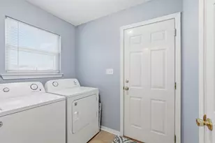 7983 Lola Cir, Navarre, FL 32566 - Photo 18