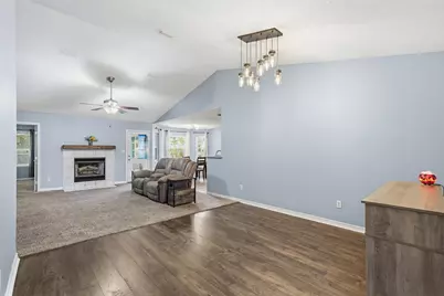 7983 Lola Circle, Navarre, FL 32566 - Photo 8