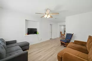 115 SW Second Ave, Fort Walton Beach, FL 32548 - Photo 2