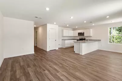 542 Woodlands Boulevard, Defuniak Springs, FL 32433 - Photo 6