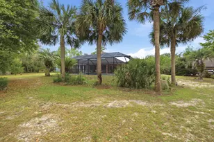 2584 Holley Way, Navarre, FL 32566 - Photo 12