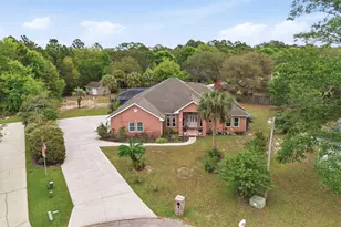 2584 Holley Way, Navarre, FL 32566 - Photo 8