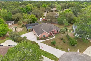 2584 Holley Way, Navarre, FL 32566 - Photo 8