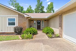 136 Derby Woods Dr, Lynn Haven, FL 32444 - Photo 1