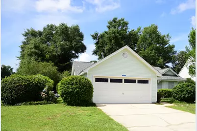 155 Meadowbrook Court, Niceville, FL 32578 - Photo 1