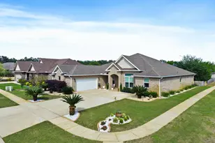 14 Madiera Dr, Freeport, FL 32439 - Photo 1