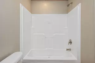 316 E Lafavre Ln, Defuniak Springs, FL 32433 - Photo 30