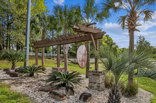 813 Arbor Lake Dr, Crestview, FL 32536 - Photo 2