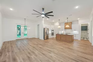 28 A Meigs Dr, Shalimar, FL 32579 - Photo 8