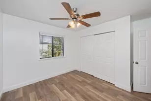 308 SW Miracle Strip Pkwy, Fort Walton Beach, FL 32548 - Photo 16