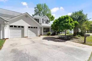 1184 N Bayshore Dr, Valparaiso, FL 32580 - Photo 1